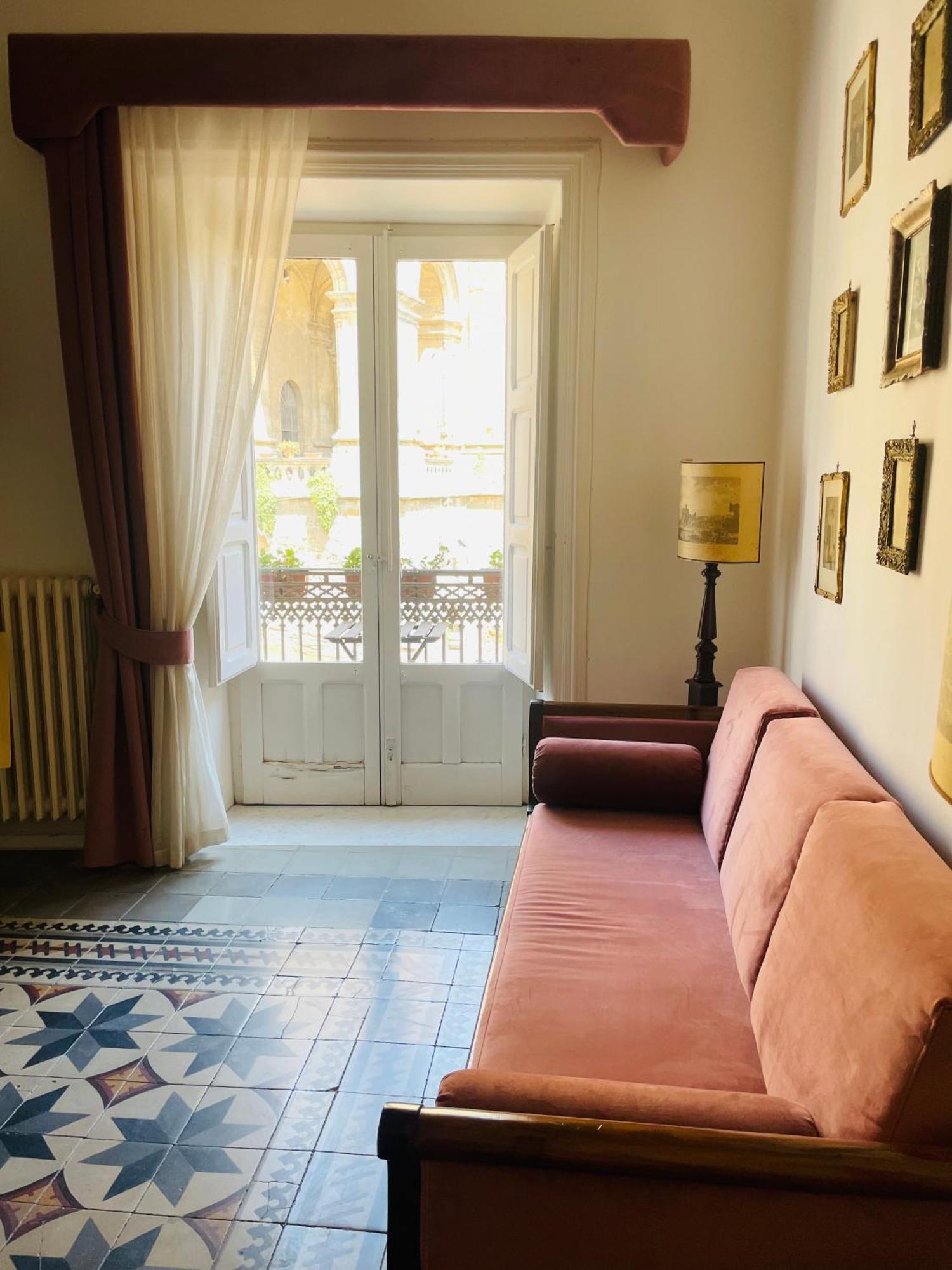 La Casa Sulla Piazza Lejlighed Enna Eksteriør billede